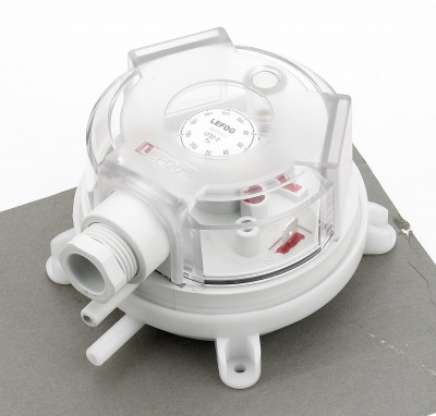 LF32-03 Датчик перепада давления 30-300 Па